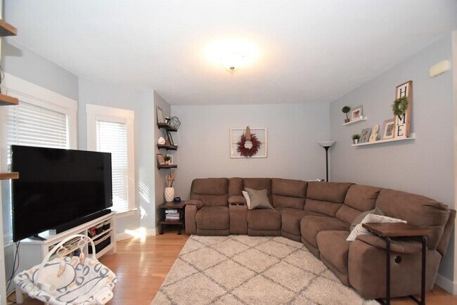 Building Photo - 90 High St