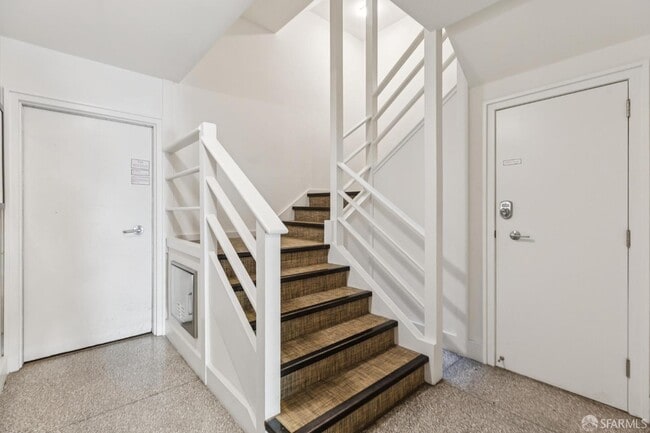 Building Photo - 1831 Grant Ave