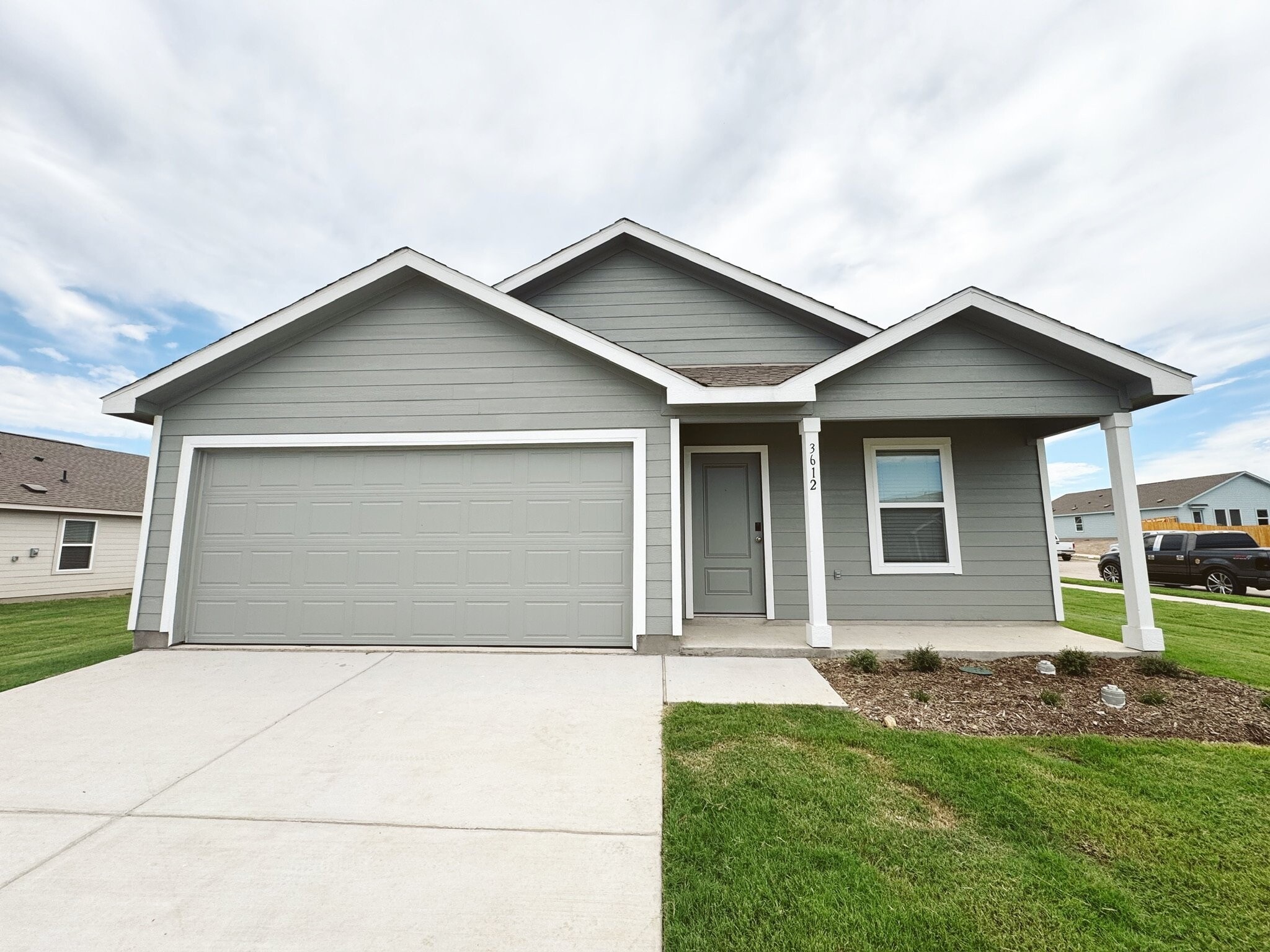 Building Photo - 3612 Chambray Dr