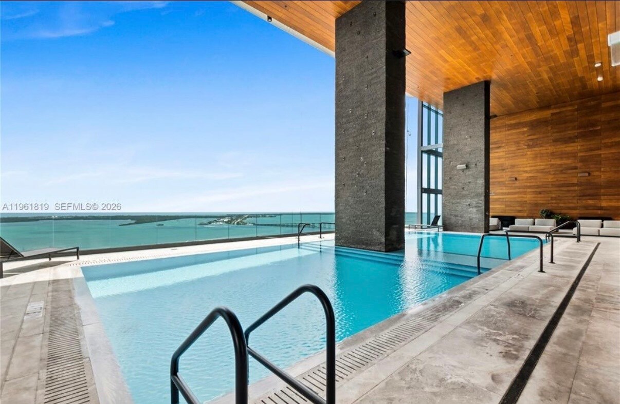 Building Photo - 1451 Brickell Ave