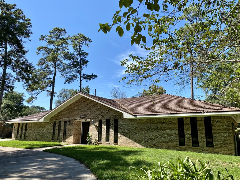 Building Photo - 12511 Cherry Point Drive