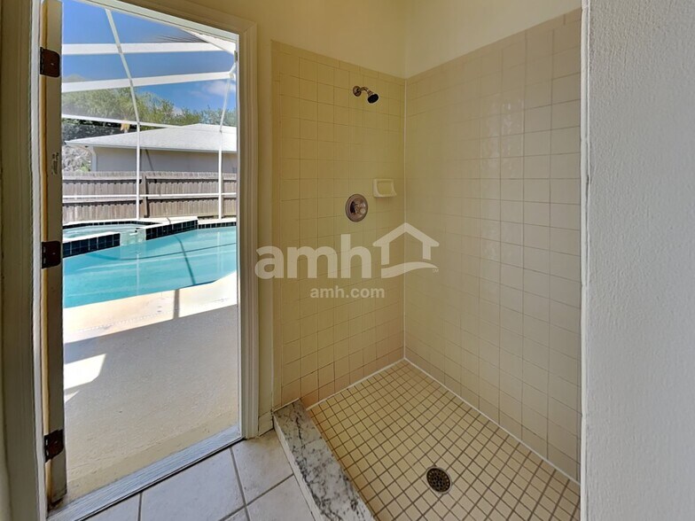 Building Photo - 9303 Heritage Oak Ct