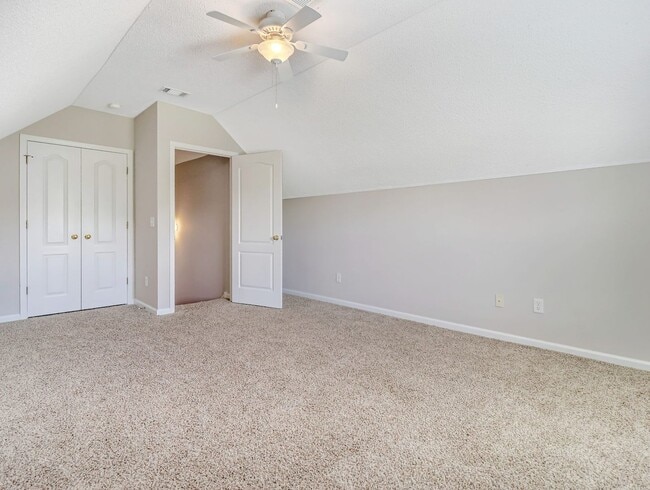 Building Photo - 4 Bed/2 Bathroom Home in Richmond Place