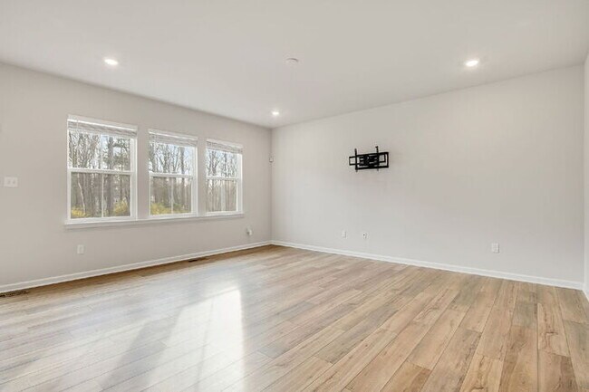 Building Photo - Newly Built 4 Bedroom Home in Moseley with Community Amenities  – $3,200/mo