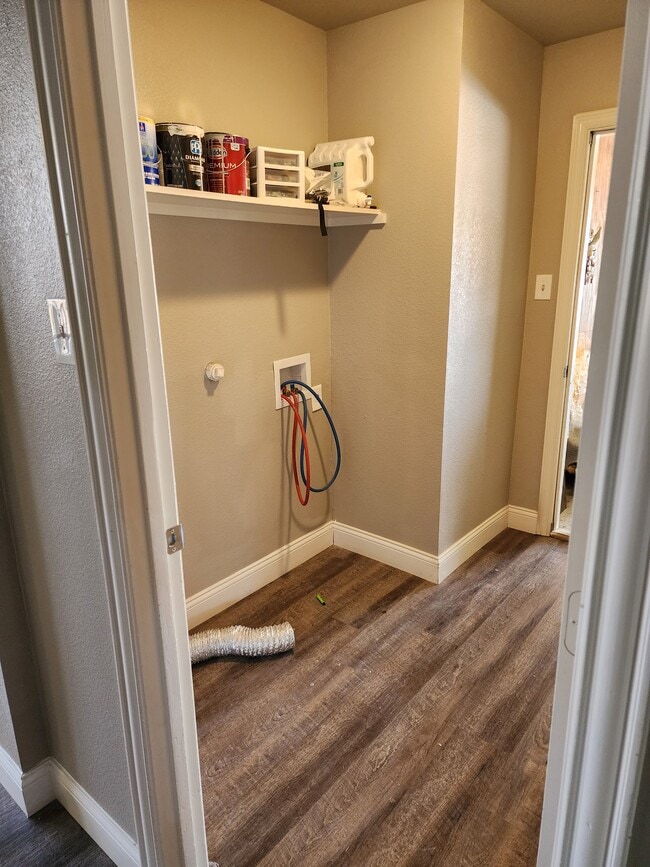 Laundry room/Garage - 341 Port O Conner Dr