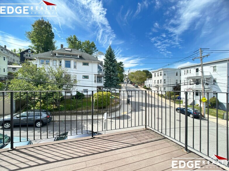 Building Photo - 4 Langley Rd