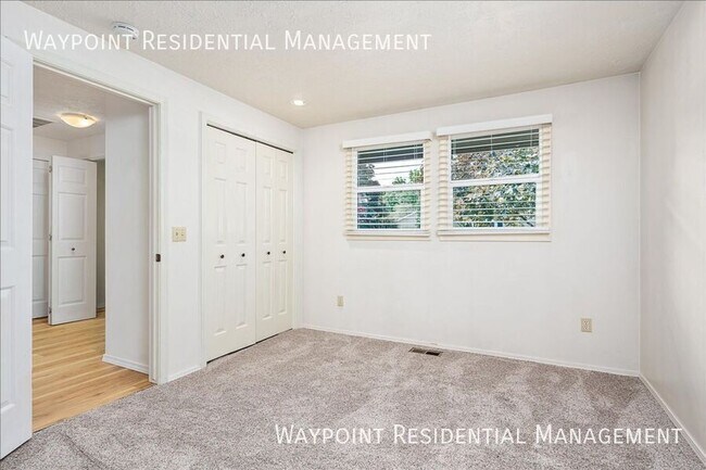 Building Photo - 3108 Woodbrook Pl