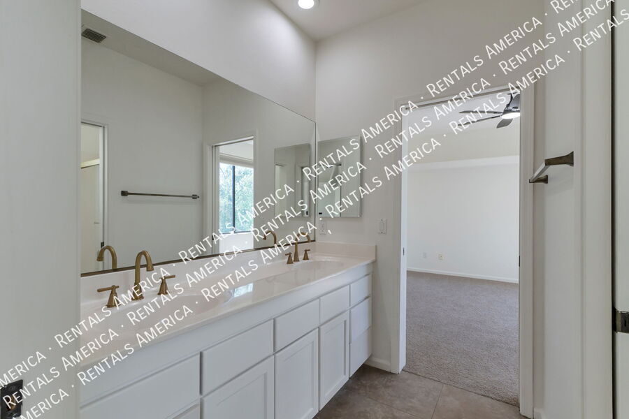 Building Photo - 6445 N Silver Smith Pl