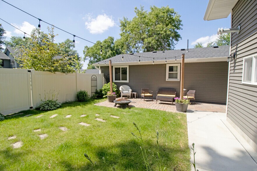 Building Photo - 3935 Donnelly Dr NW