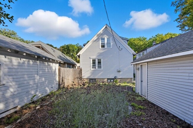 Building Photo - 7305 Blanchard St
