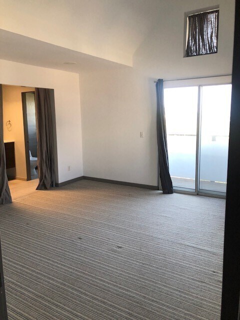 Building Photo - 2541 6th St