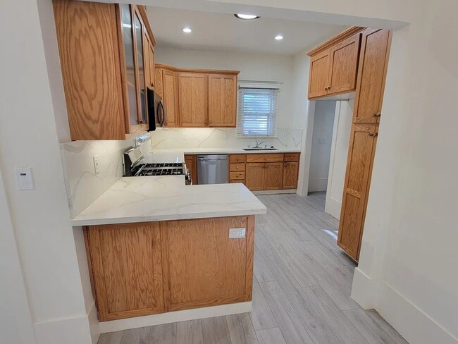 Building Photo - Beautiful Home For Rent in Folsom, CA 3 be...