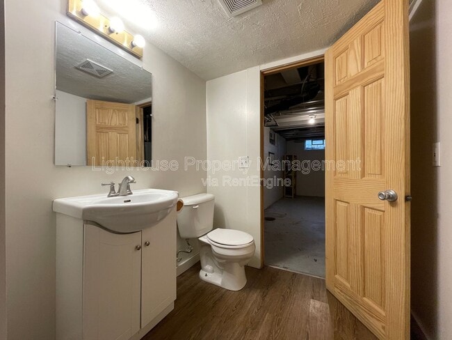 Building Photo - 1471 Brookmark St SE