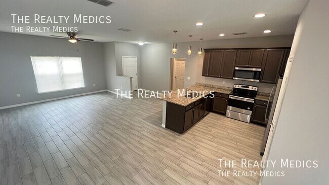 Building Photo - 2122 Sans Souci Ave SE