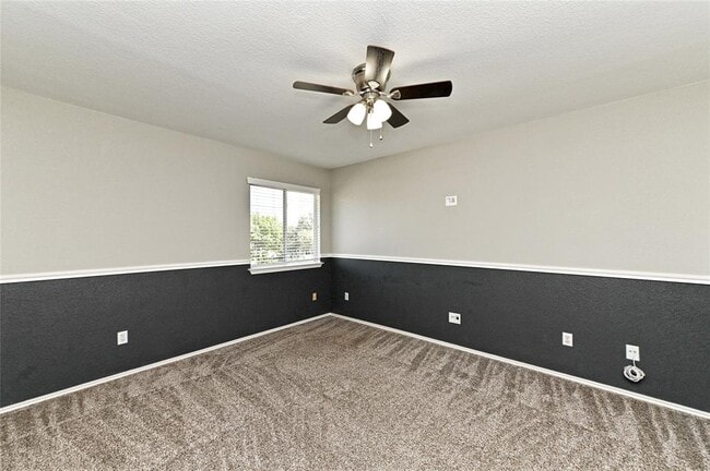 Building Photo - 1227 Cardigan St