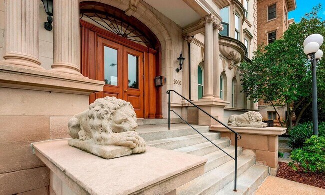 Building Photo - Beautiful Balfour Historic 1 Bedroom Condo 16th & U Street