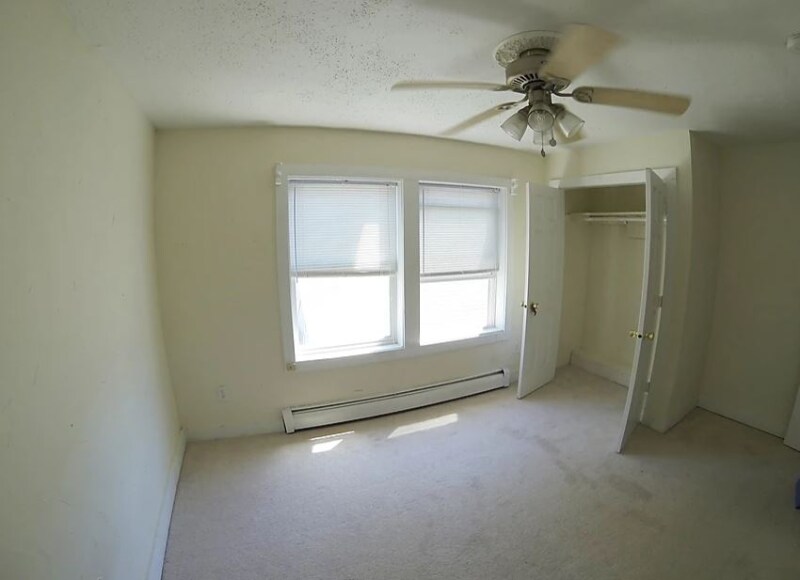 Building Photo - 536 W 5th St