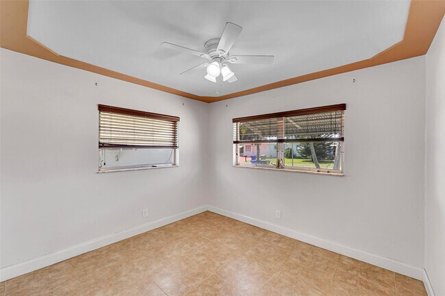 Building Photo - 7255 NW 8th Ct