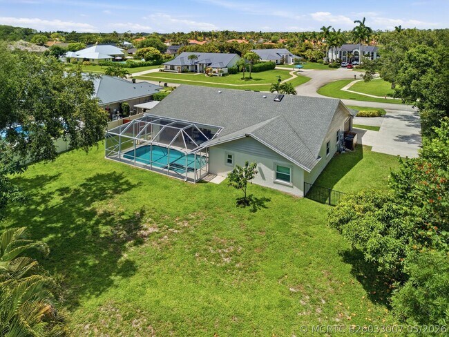 Building Photo - 15600 Rolling Meadows Cir