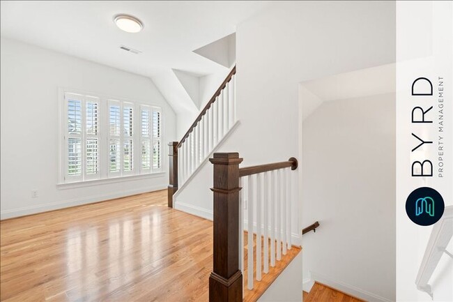 Building Photo - 15506 Amethyst Dr