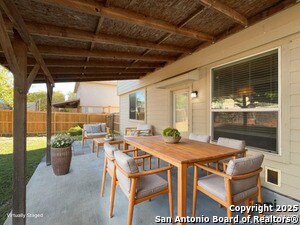 Building Photo - 2149 Hazelwood Dr