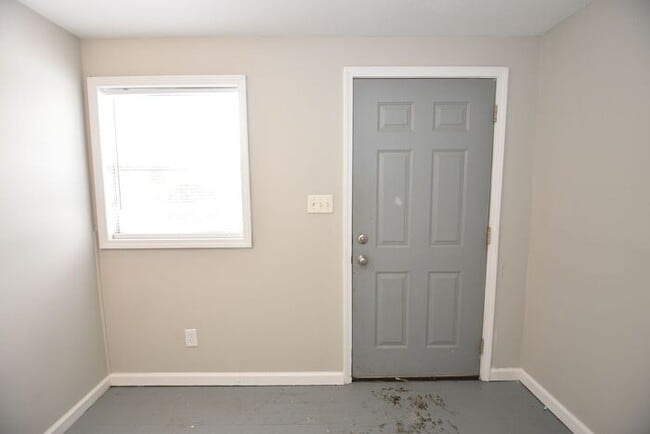 Building Photo - River Park Charming 3 bedroom Single Family Home