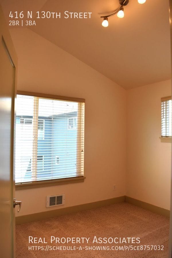 Building Photo - 416 N 130th St