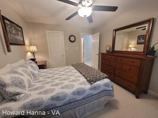 Building Photo - 3 br, 2.5 bath House - 412 Fieldstone Glen...