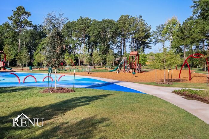 Building Photo - 10466 Sweetwater Creek Dr