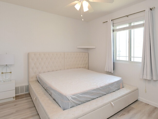 Building Photo - 4225 Yarrow Dr