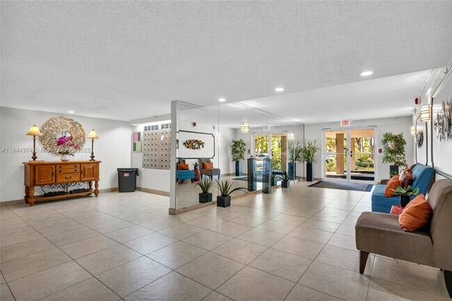 Building Photo - 6600 Cypress Rd