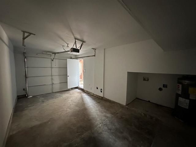 Building Photo - 9823 Summerwood Cir