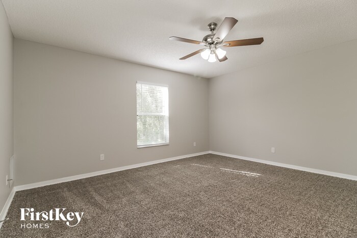 Building Photo - 2417 Larkwood Rd
