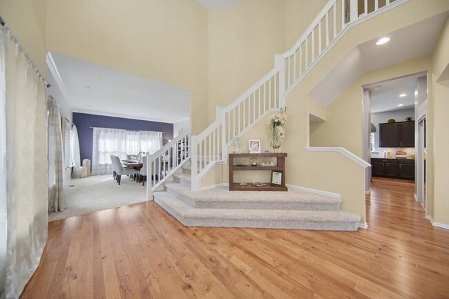 Building Photo - 1495 Chapleau Dr