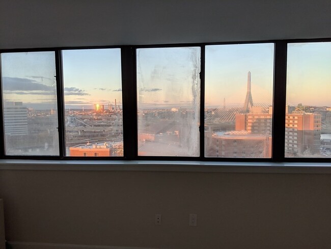 Building Photo - 6 Whittier Pl