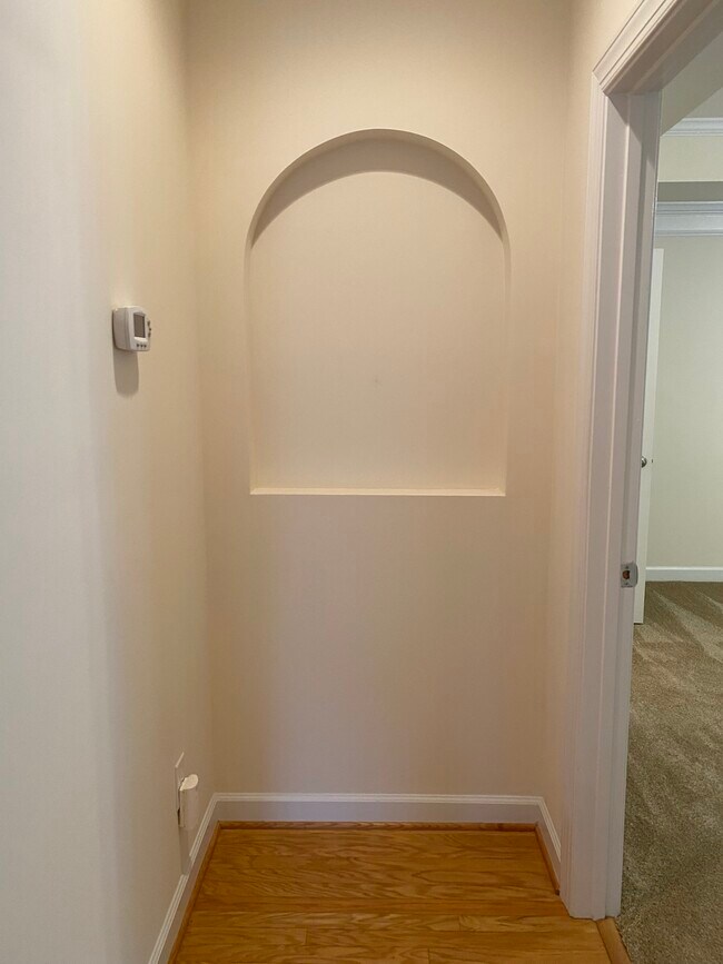 Building Photo - 4700 Ludwell Branch Ct