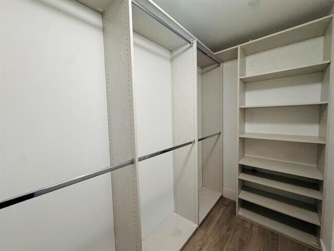 Building Photo - 16385 Biscayne Blvd