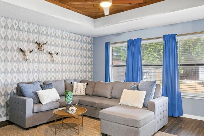 Building Photo - 749 Western Trail