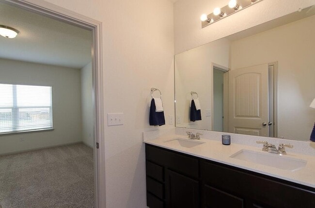 Building Photo - 409 Otto Ave