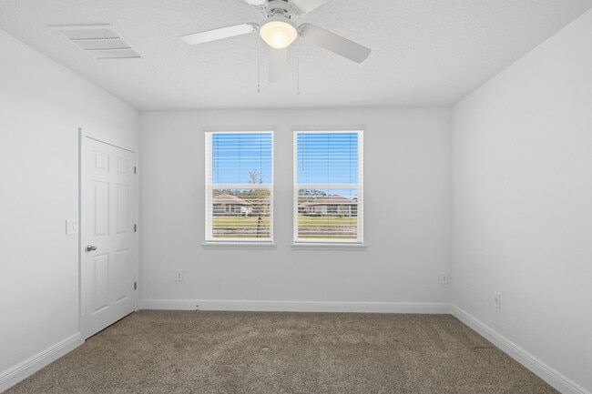 Building Photo - 205 Links Ter Blvd