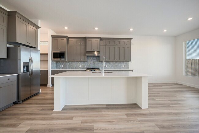 Building Photo - 3210 Blue Grama Bnd