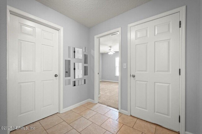 Building Photo - 705 Rembrandt Ave