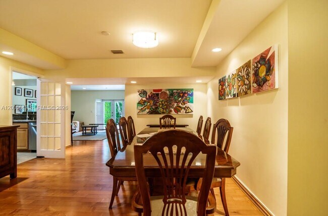 Building Photo - 1237 Aduana Ave