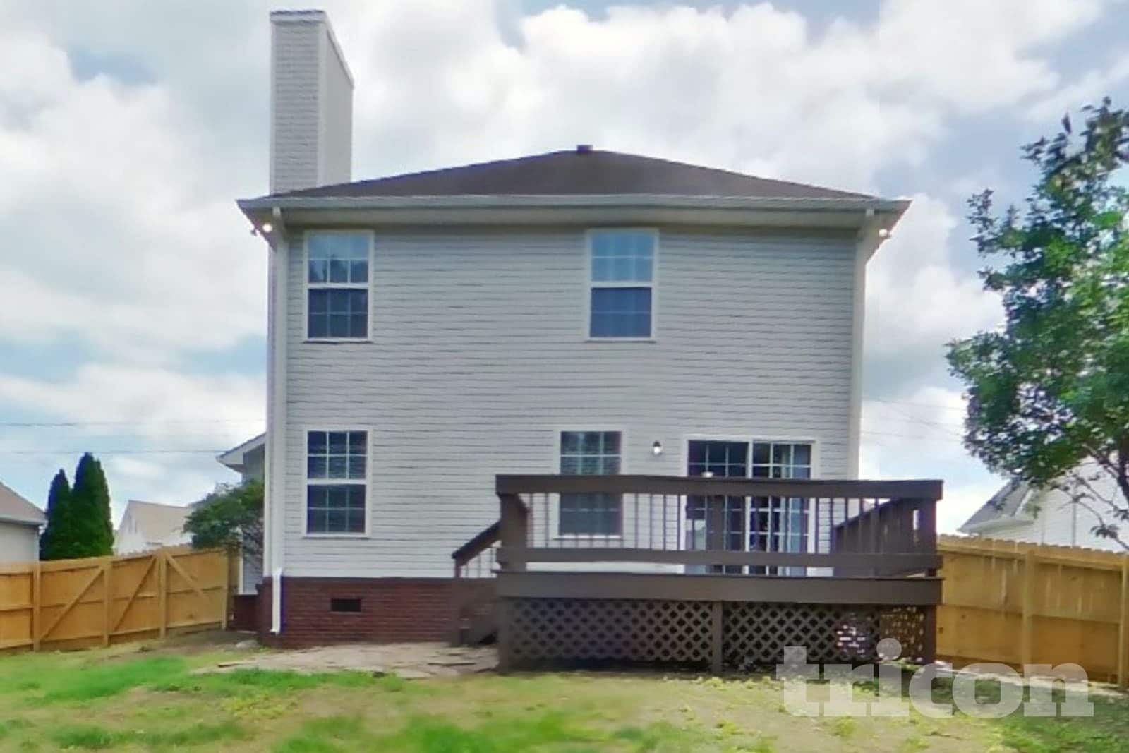 Building Photo - 1256 Lasalle Dr