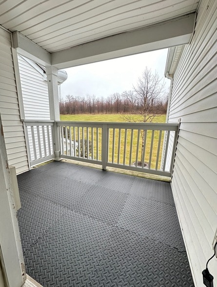 Building Photo - 2427 Silverstone Dr