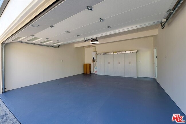 Building Photo - 211 Bellino Dr