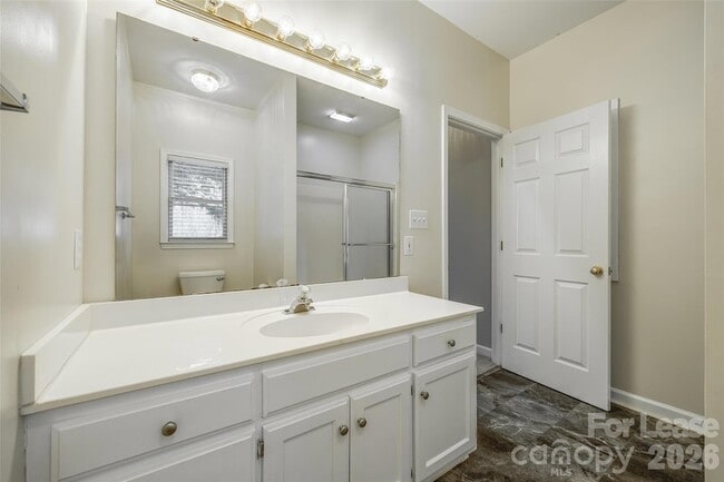 Building Photo - 1739 Old Clay Hill Rd