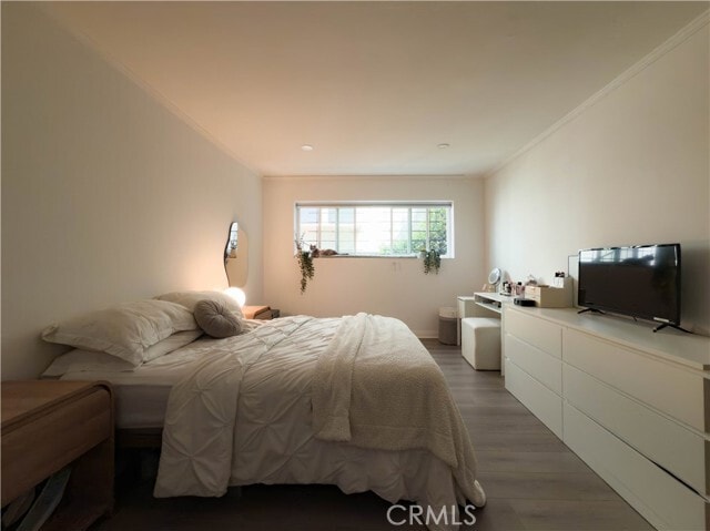 Building Photo - 532 N Rossmore Ave