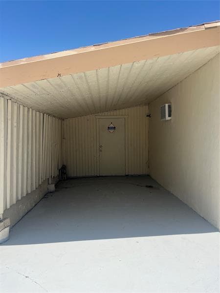 Building Photo - 5641 Sheridan St