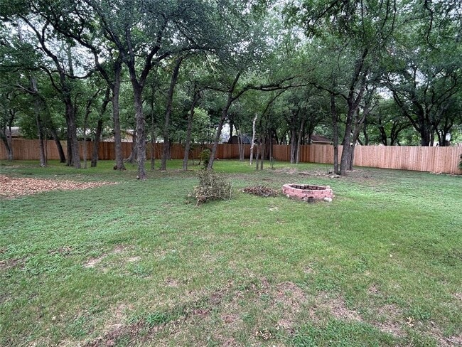 Building Photo - 1012 Mockingbird Dr